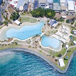 heart-of-airlie-beach-apartment.queenslandhotels.net/